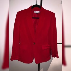 Tahari Arthur S. Levine red women’s blazer